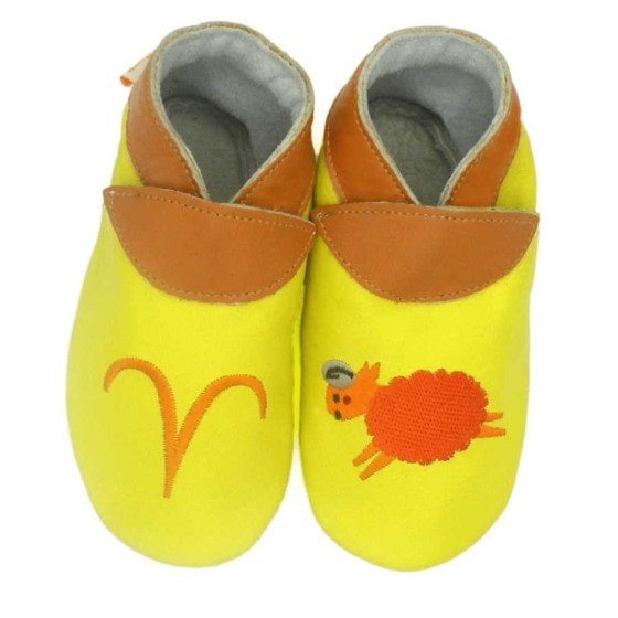 Babies and children soft leather slippers Aries﻿