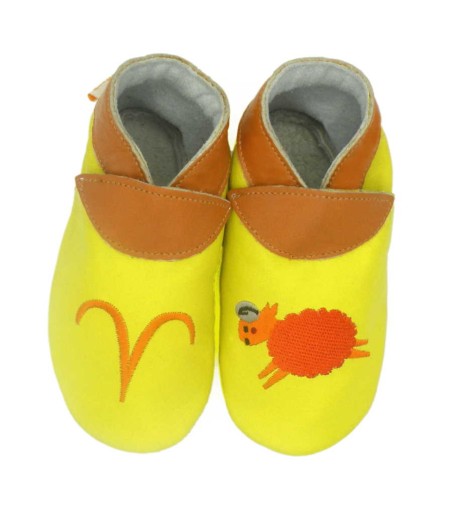 Babies and children soft leather slippers Aries﻿